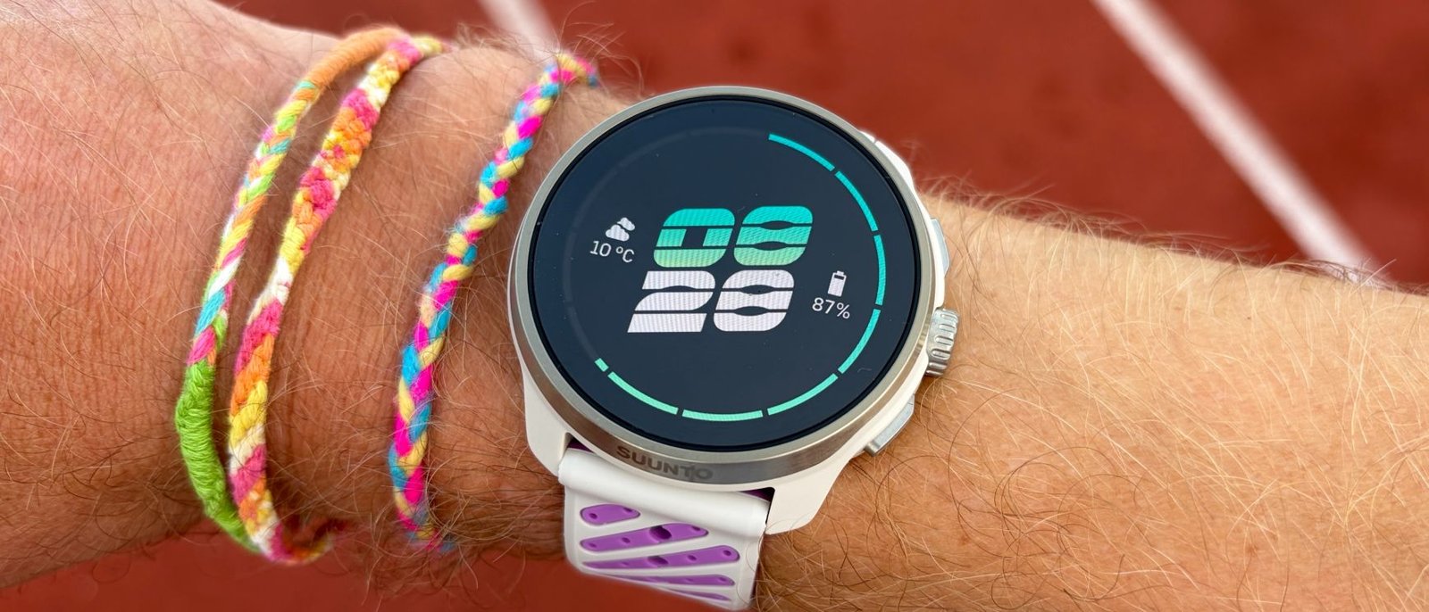 suunto-race-3s-review:-a-feature-packed-sports-watch-for-smaller-wrists