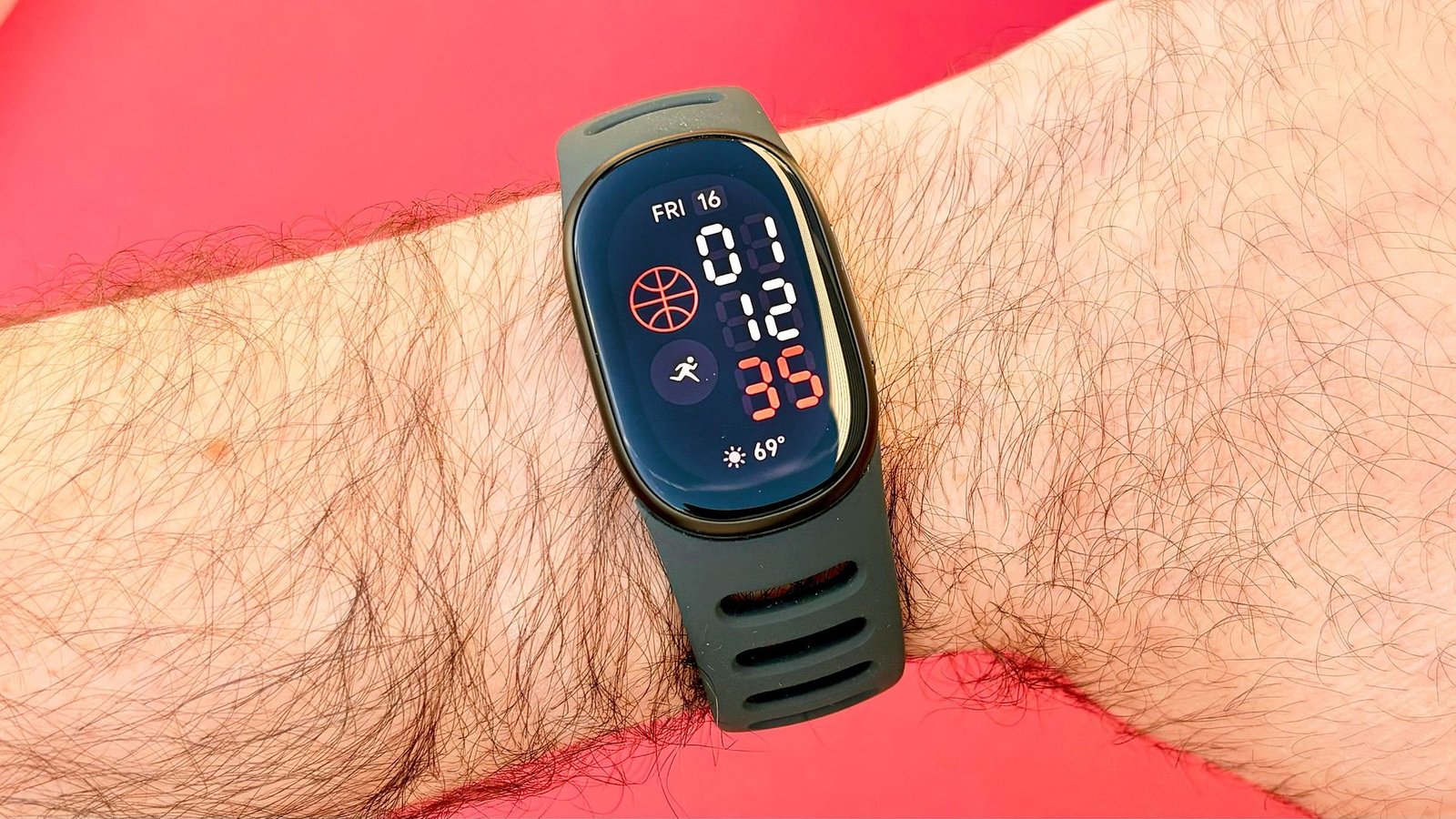 i-just-spent-24-hours-with-the-fitbit-edge-—-3-reasons-why-i’m-already-impressed