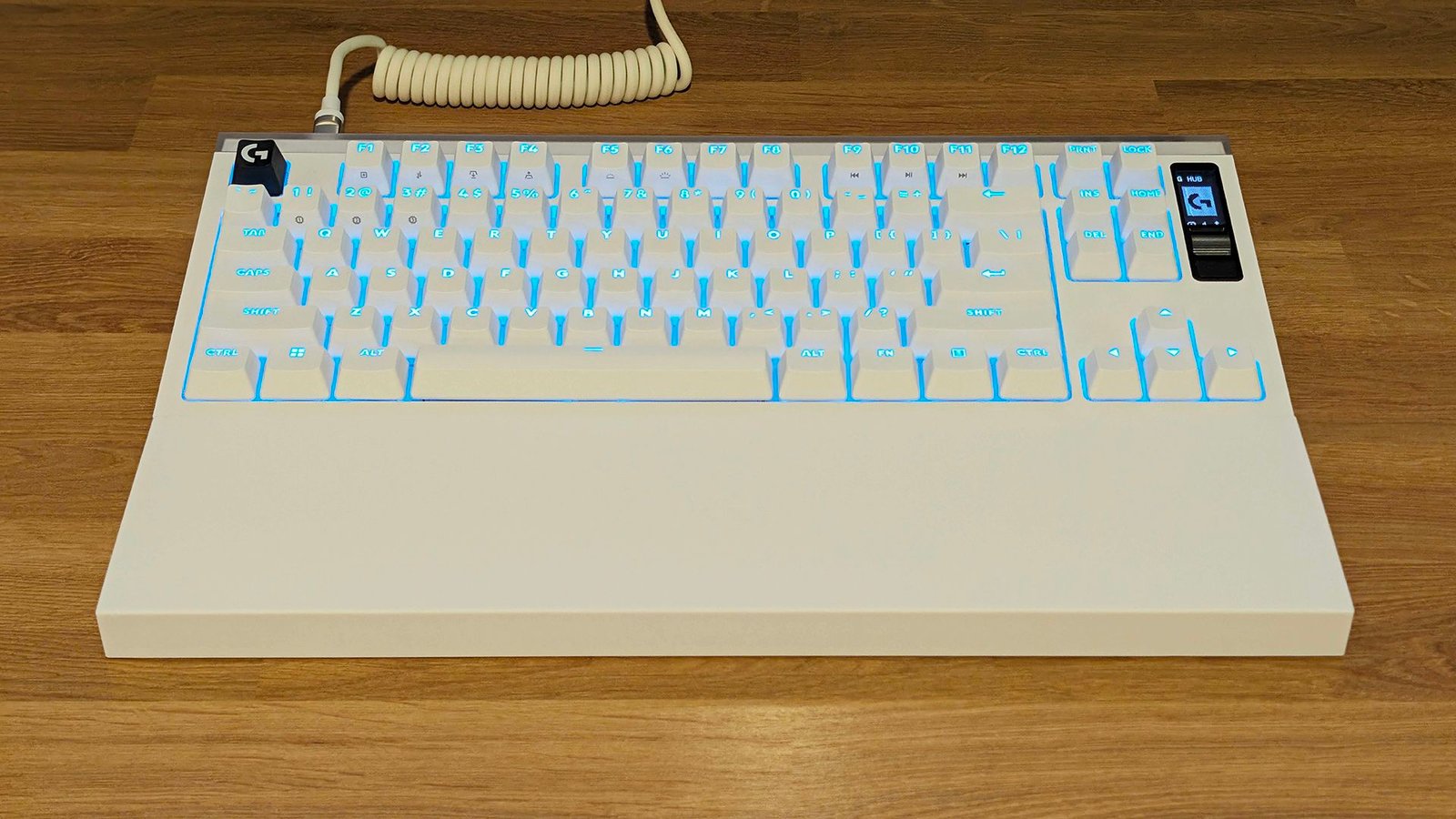 logitech’s-g-pro-x2-rapid-is-the-magnetic-gaming-keyboard-i’ve-been-waiting-for