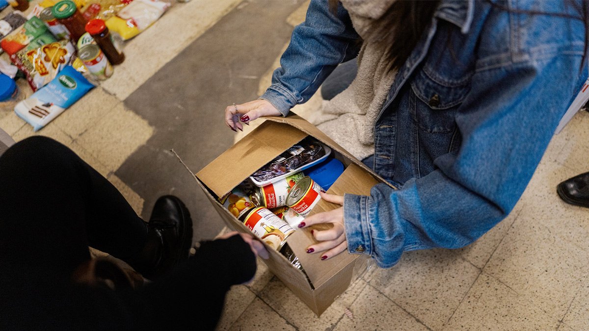Why Companies Should Support Crisis Volunteer Work
