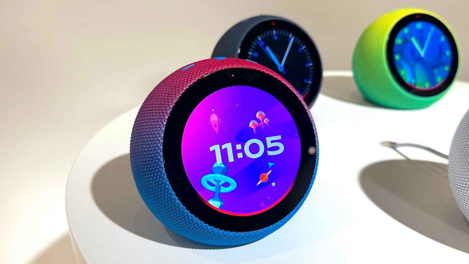 the-amazon-echo-time-could-be-my-new-bedside-smart-clock